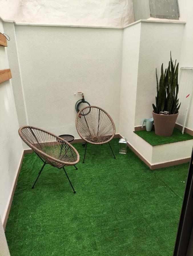 Apartamento Dos Aceras マラガ エクステリア 写真